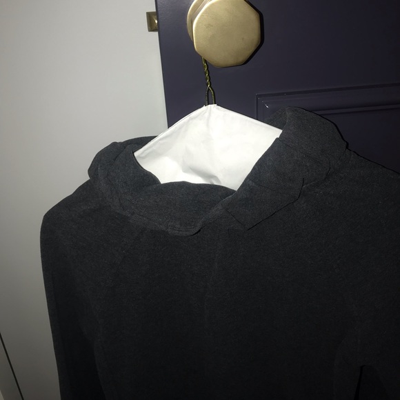 lululemon sweatshirt - Picture 5 of 6